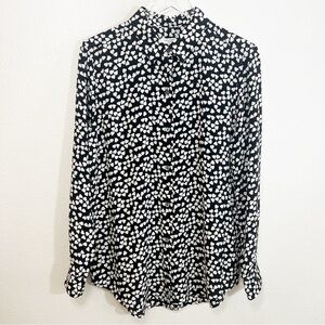 EQUIPMENT Essential Silk Heart-Print button down blouse black and white